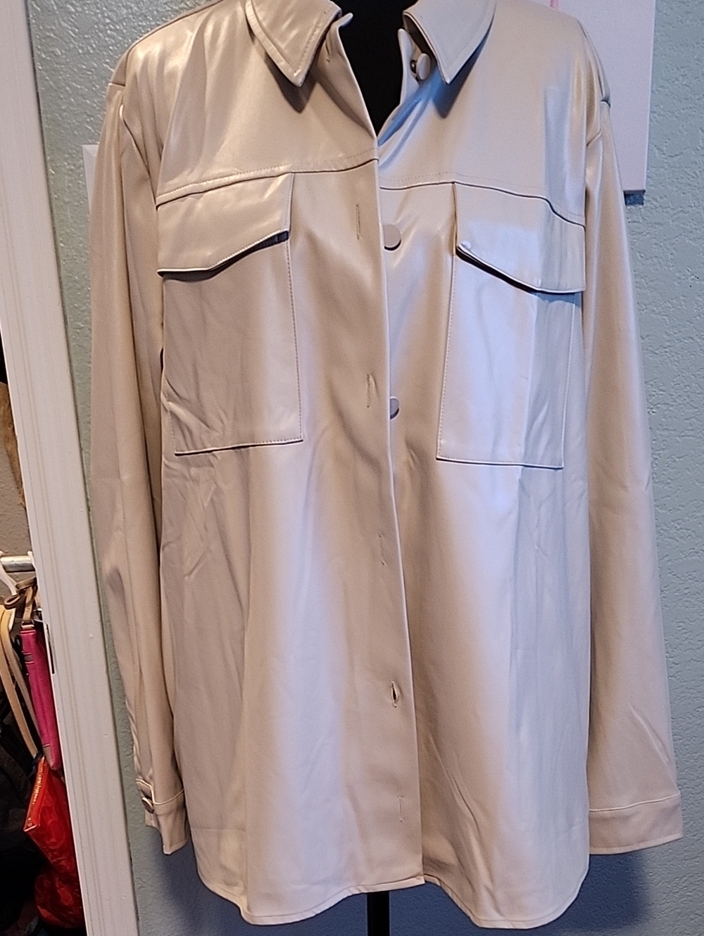Cream Lightweight Shaquet Oversized with Patch Pockets